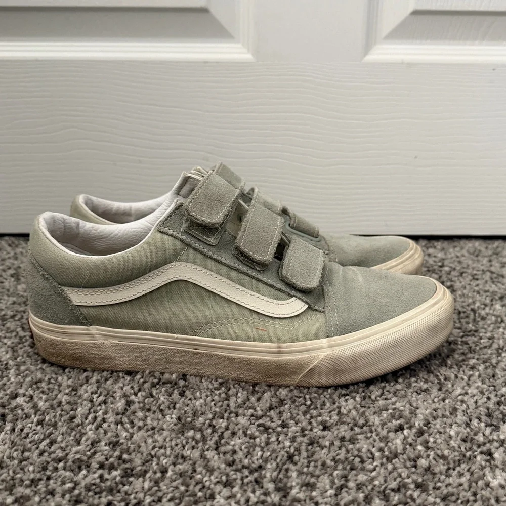 Women’s Velcro Vans - Picture 3 of 6
